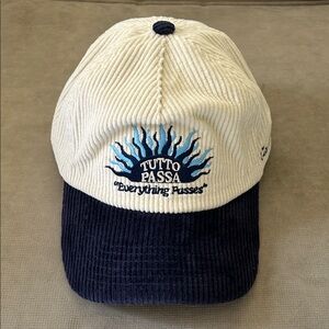 Men’s Two-Tone Corduroy Cap in Cream & Navy